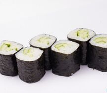 Хосомаки с огурцом