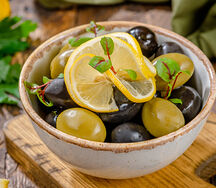 Маслины, оливки