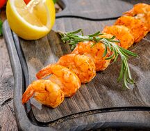 Шашлык из тигровых креветок