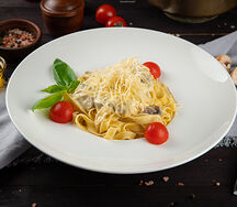 Феттуччине с курицей грибами