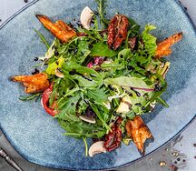 Салат с авокадо