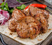 Шашлык из говяжьей мякоти Бастурма