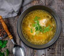 Суп куриный с домашней лапшой