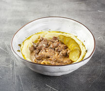 Бефстроганов с картофельным пюре