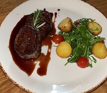 Медальоны из говядины