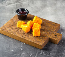 Жареный сыр Бри