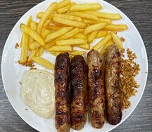 Свиные купаты гриль с картофелем фри 