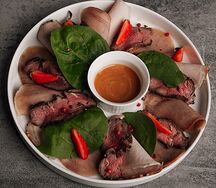 Мясная тарелка