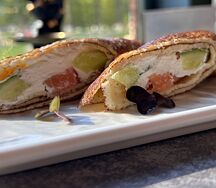 Блины с лососем и крем-чиз