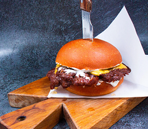 Бургер Smash 2 котлеты с трюфельным соусом