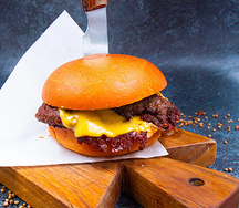 Бургер Smash 3 котлеты с соусом гриль