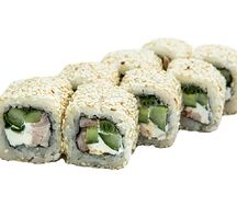 Ролл с курицей в кунжуте