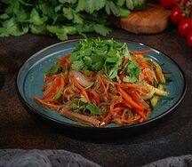 Фунчоза с мясом и овощами