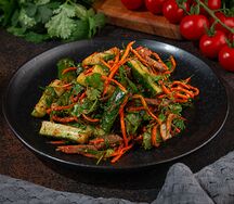 Огурчики с говядиной и морковкой