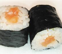 Классический ролл Сяке кунсей