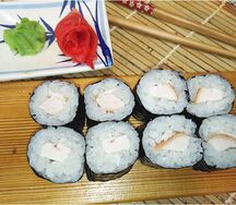 Классический ролл с копченой грудкой