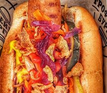 Хот-дог с куриной сосиской
