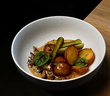 Бефстроганов с картофелем