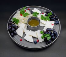 Ассорти сырное по-грузински