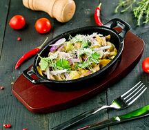 Сковородка с курицей