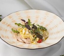 Феттуччине с курицей и грибами