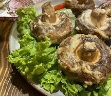 Шампиньоны с шапочкой из сулугуни
