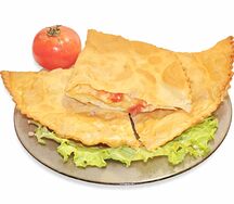 Чебурек с сыром и помидорами