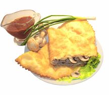 Чебурек с курицей и грибами