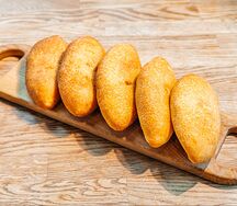 Пирожок с печенью и картофелем
