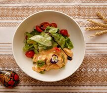 Тёплый с курицей и грибами