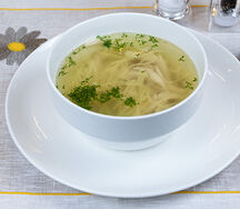 Куриный суп с лапшой