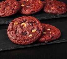 Кукис Ред вельвет