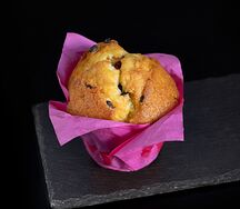 Маффин клубничный с шоколадом