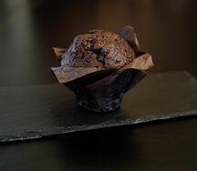 Маффин шоколадный с шоколадной крошкой