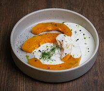 Запеченная тыква с соусом Рокфор