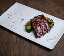 Ребра томленые