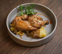 Цыпленок с ароматным картофелем