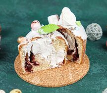 Премиум кулич (с творожно-смородиновый начинкой)