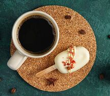 Брауни ванильный в белой глазури