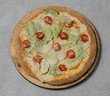 Пицца Цезарь с курицей