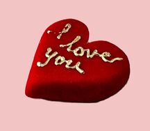 Марципан сердце красное