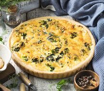 Киш с брокколи, шпинатом и цветной капустой