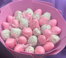 Клубничный букет в шоколаде розовый Opulent Berry