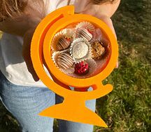 Клубника в шоколаде коробочка Глобус на 1 сентября