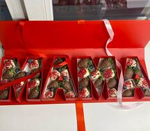 Клубника в шоколаде для мамы