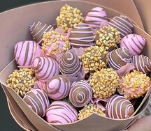 Букет из клубники в шоколаде Sensual Chocolate Embrace