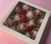 Клубника в шоколаде Luxe Berry Lovebox