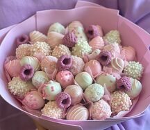 Букет из клубники в шоколаде Ruby Rhapsody