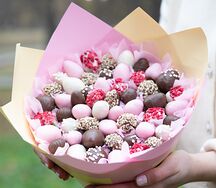 Букет из клубники Шоколадный карнавал