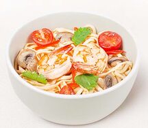 Wok Том ям с креветкой М